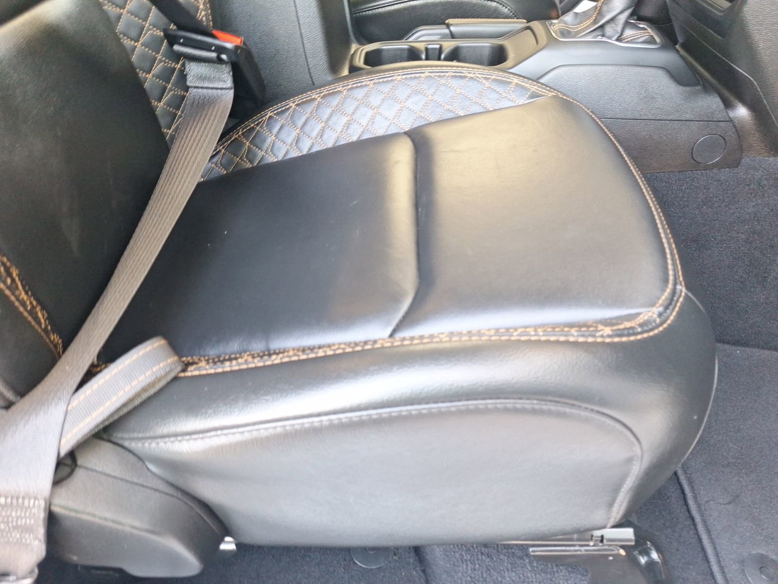 Used 2023 Jeep Gladiator Overland image 35