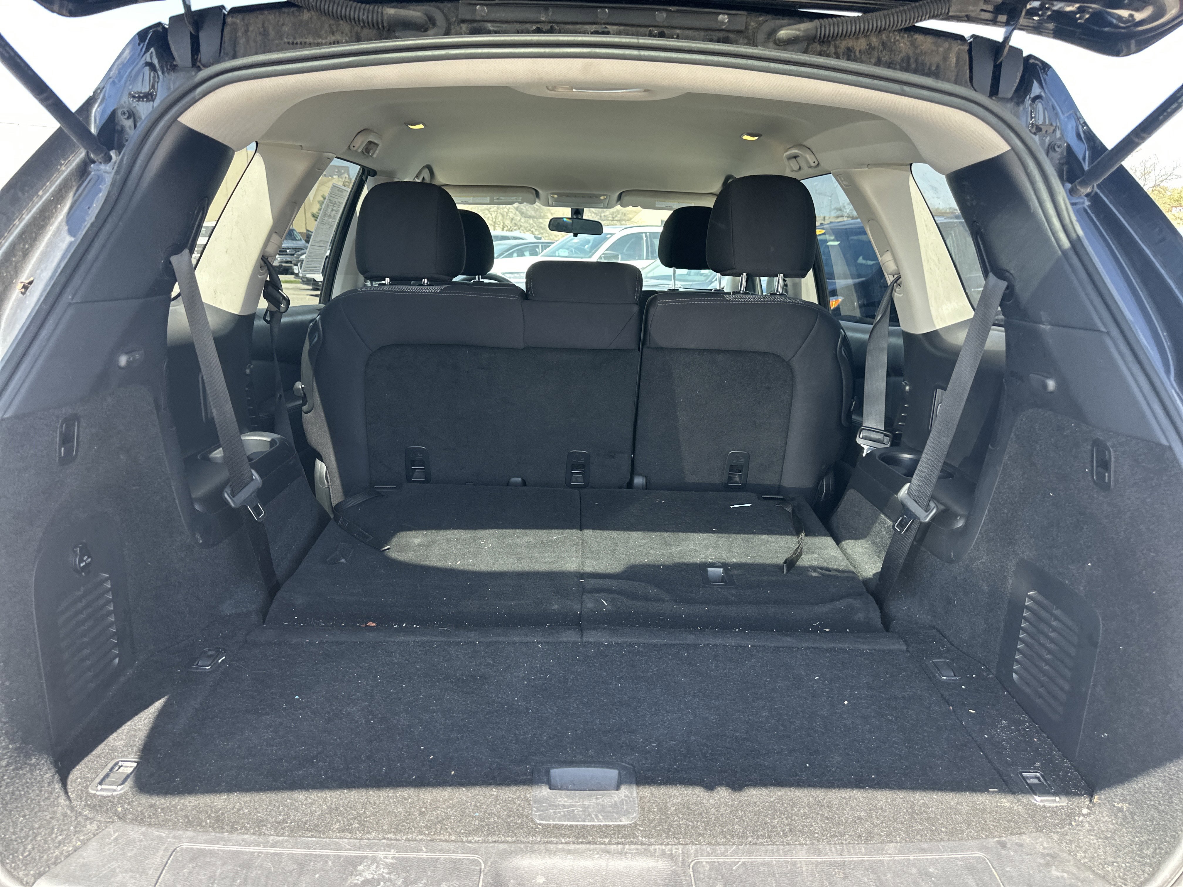 Used 2019 Nissan Pathfinder S image 11