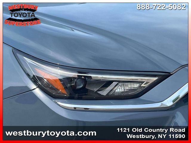 Used 2024 Toyota Grand Highlander AWD image 13