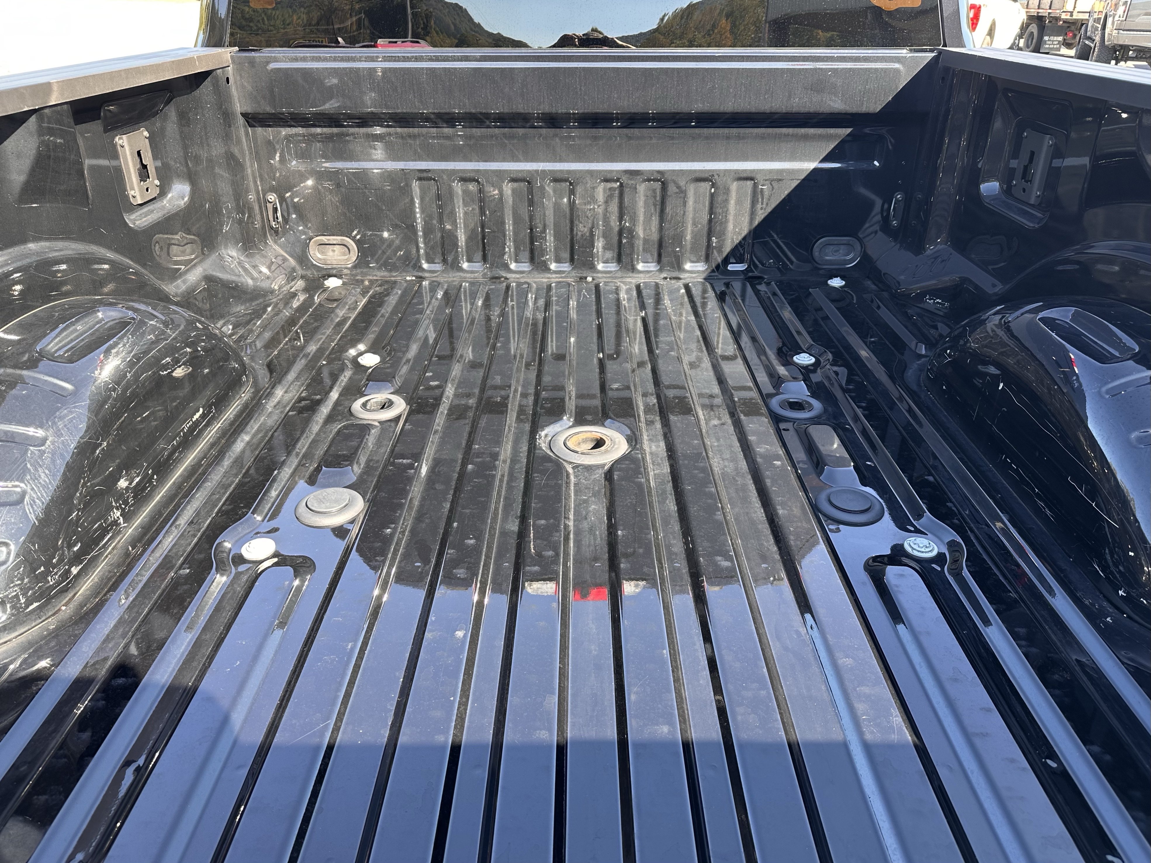Certified 2022 Ford F350 Lariat w/ Lariat Ultimate Package AWD/4WD image 9