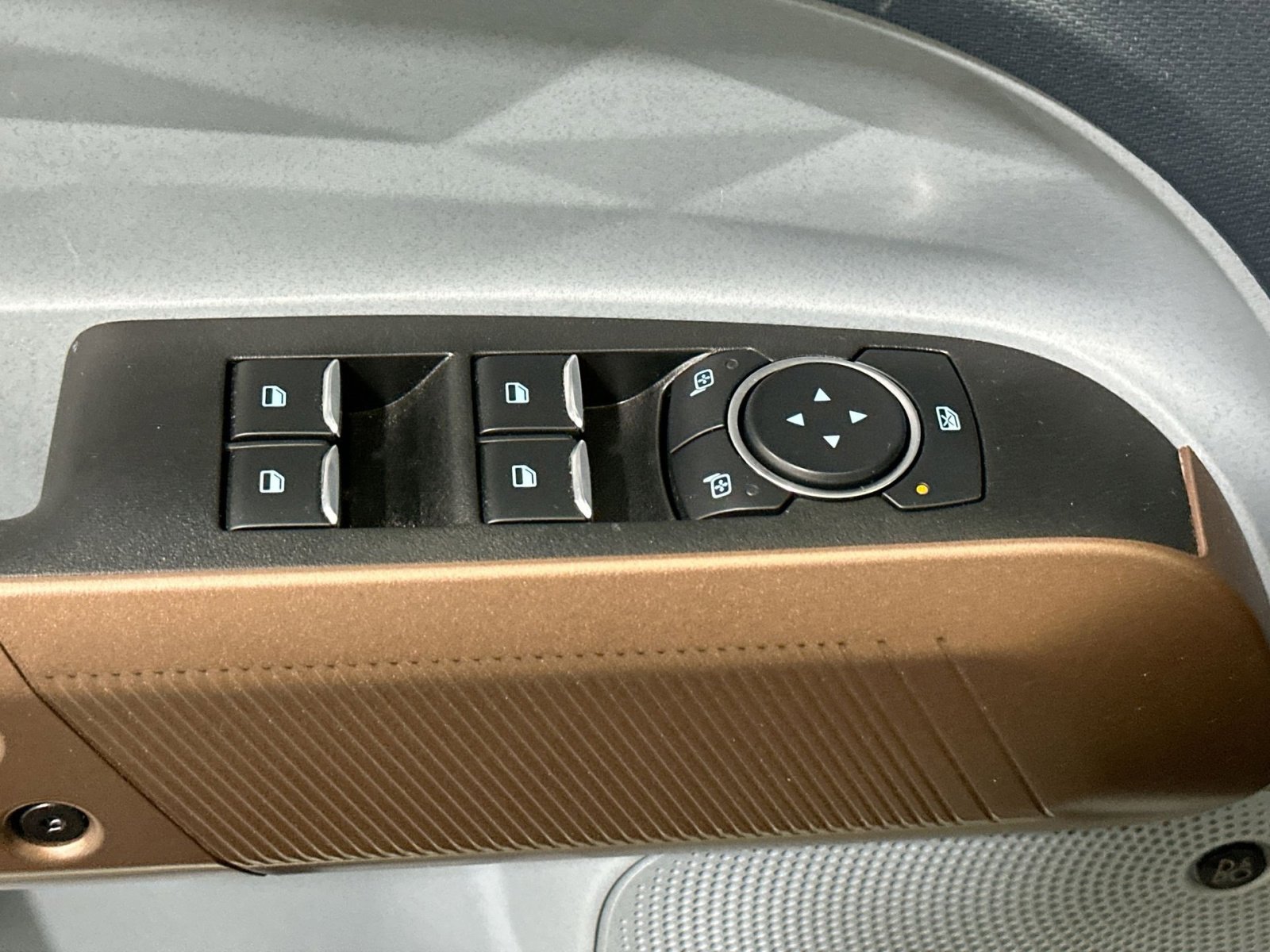 Used 2023 Ford Maverick Lariat w/ Lariat Luxury Package image 16