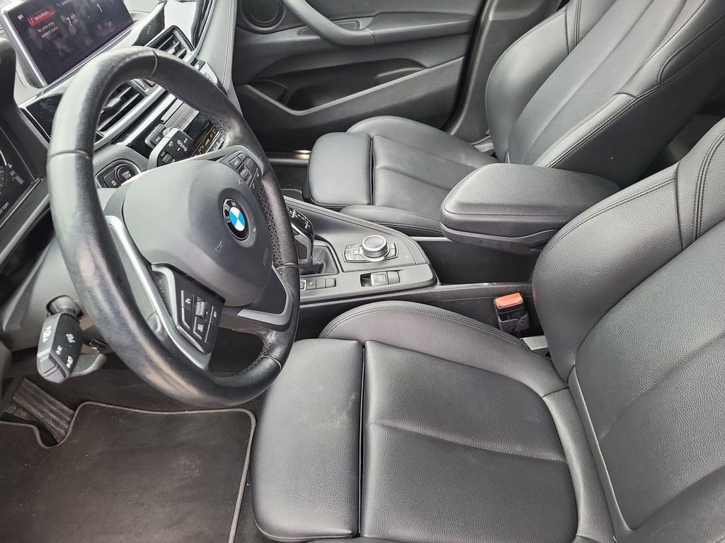 Used 2022 BMW X2 sDrive28i w/ Convenience Package image 16