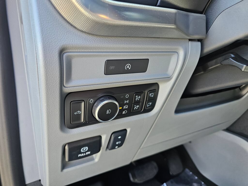 Certified 2025 Ford F150 Lariat w/ Equipment Group 502A High AWD/4WD image 18