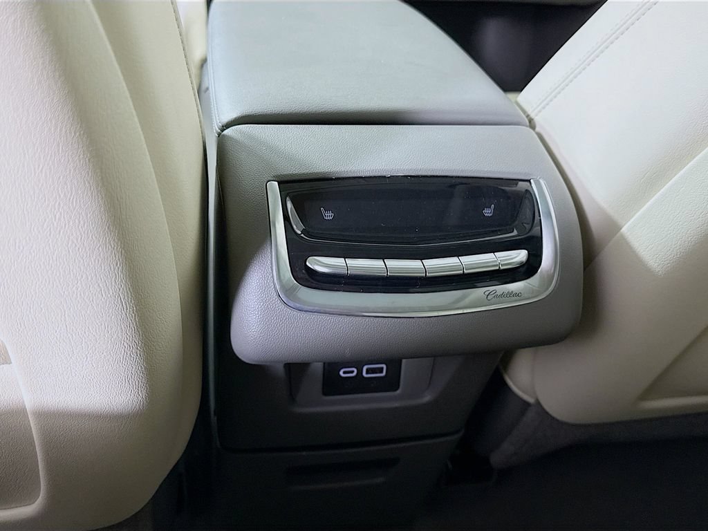 Used 2025 Cadillac XT6 Premium Luxury w/ LPO, Floor Liner Package AWD/4WD image 30