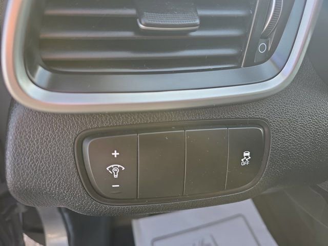 Used 2020 Kia Sorento LX image 21