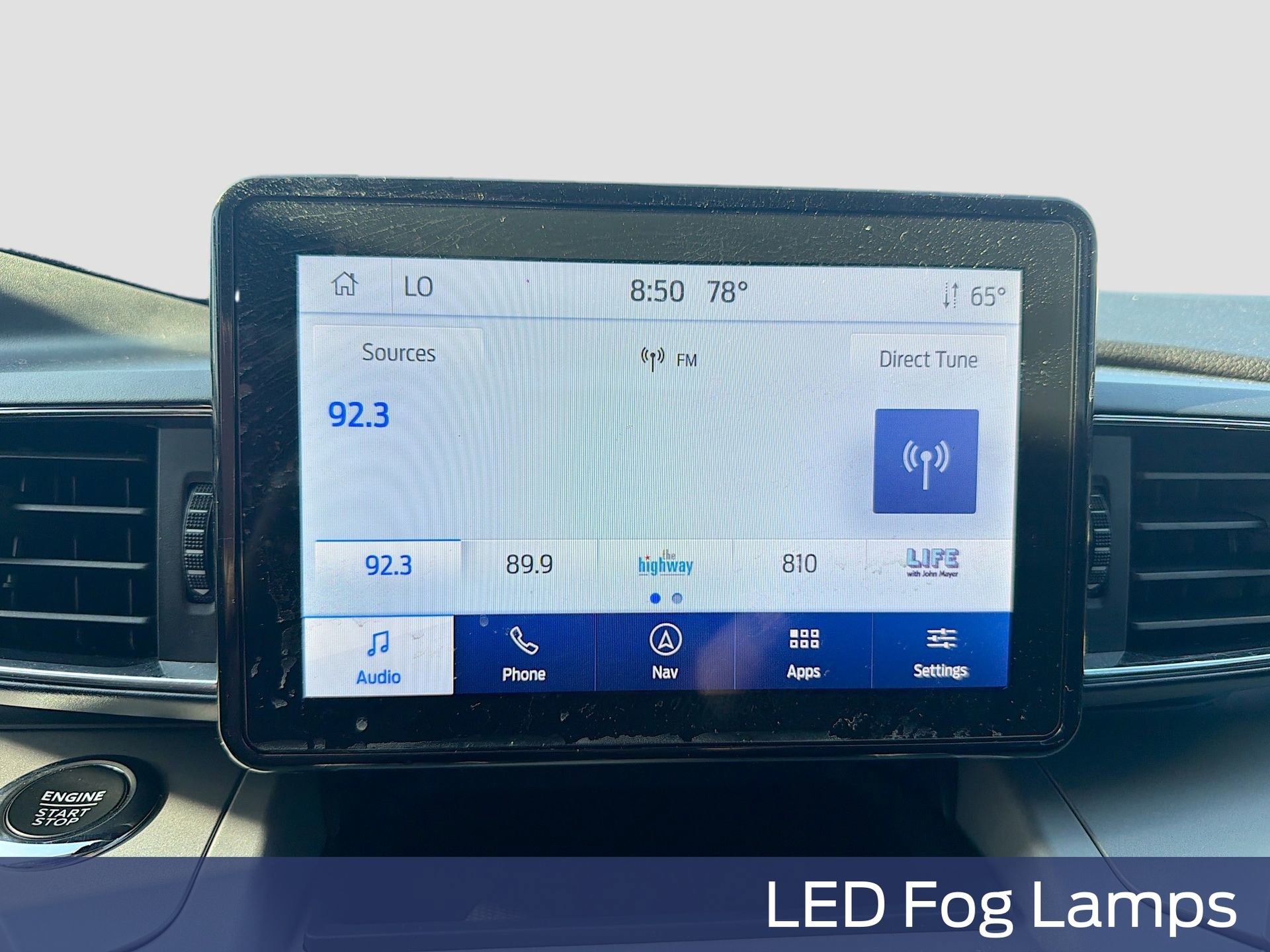 Used 2024 Ford Explorer XLT w/ Equipment Group 202A AWD/4WD image 17