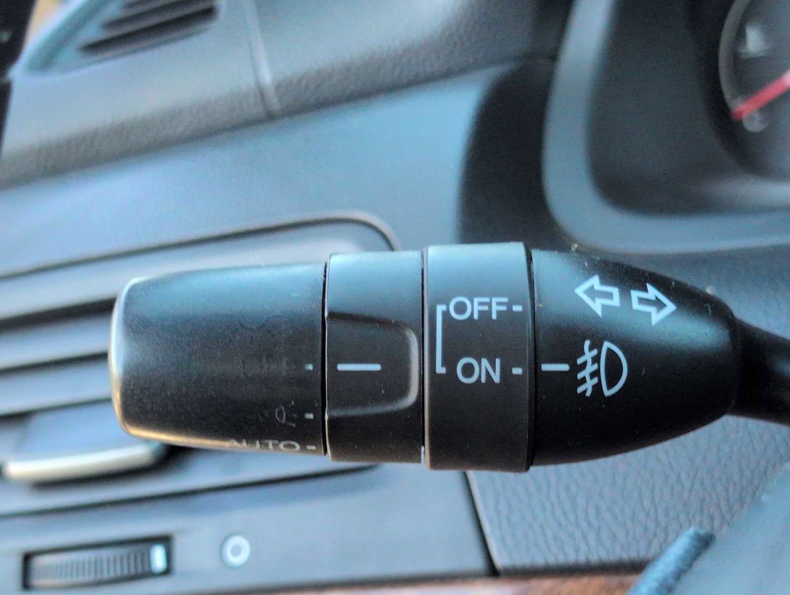 Used 2011 Honda Accord EX-L image 26