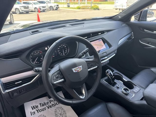 Certified 2023 Cadillac XT4 Premium Luxury w/ Cold Weather Package AWD/4WD image 18
