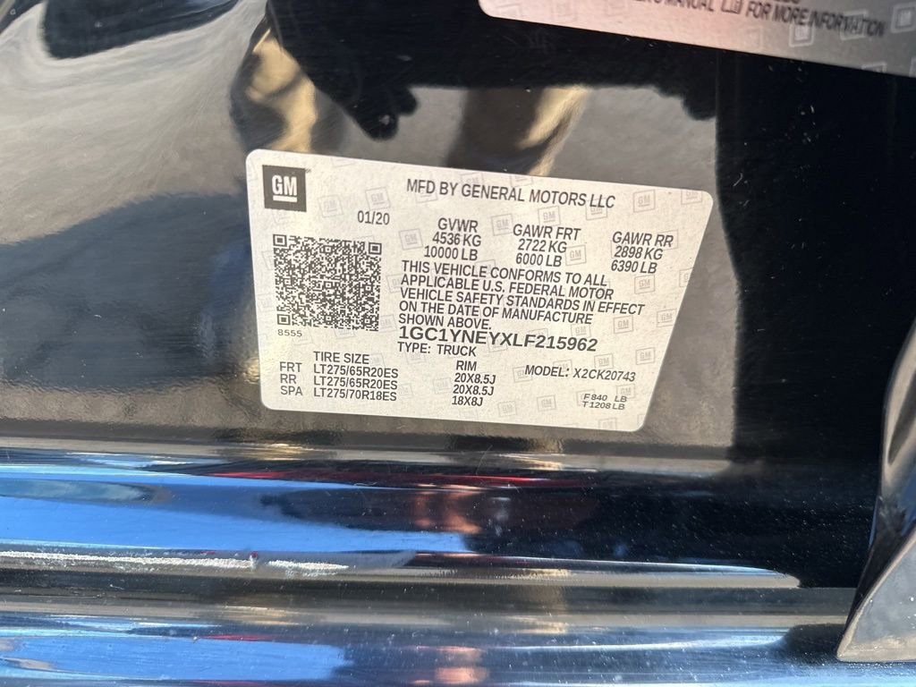 Used 2020 Chevrolet Silverado 2500 LT w/ All Star Edition image 33