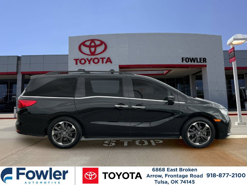 Used 2024 Honda Odyssey Elite image 4
