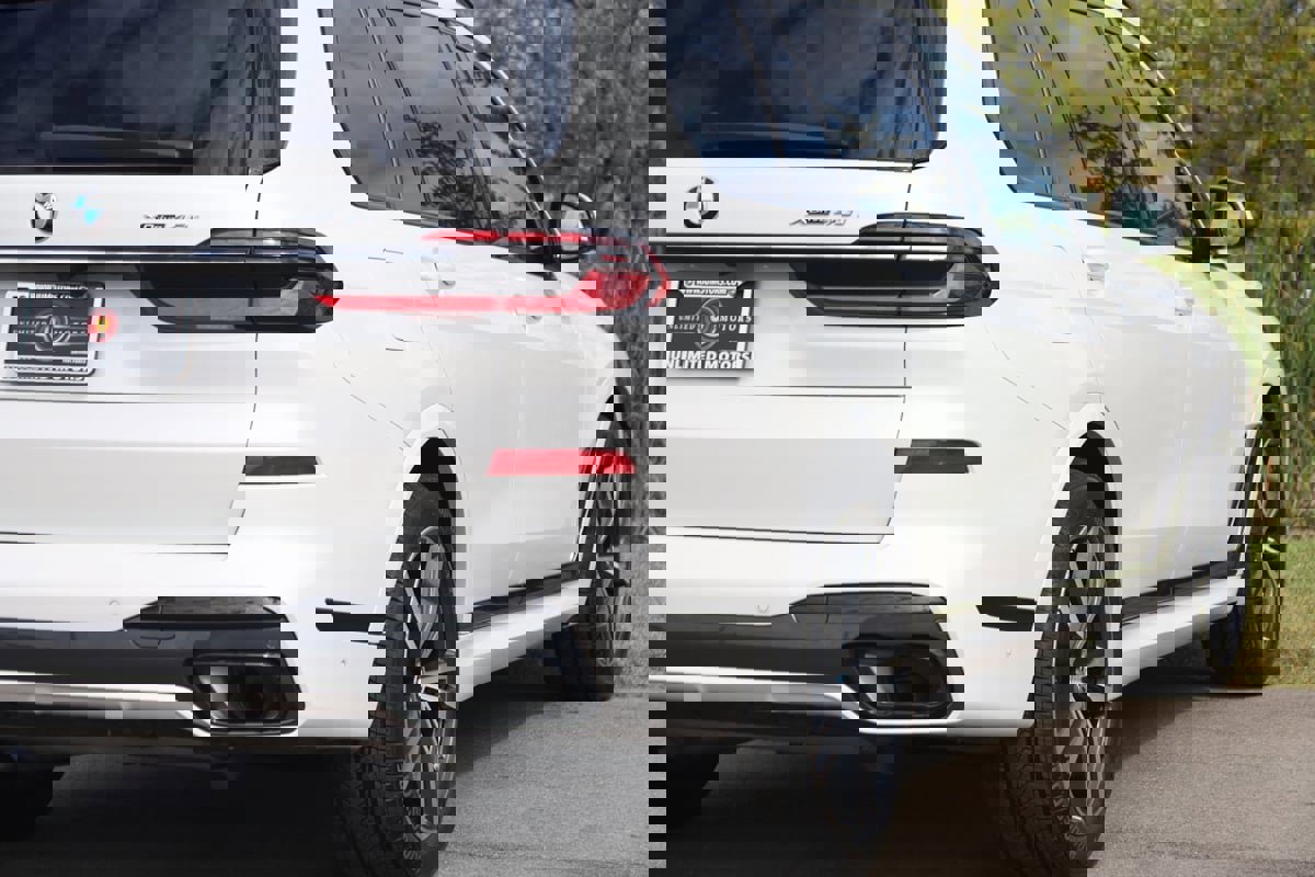 Used 2023 BMW X7 xDrive40i w/ M Sport Package image 68