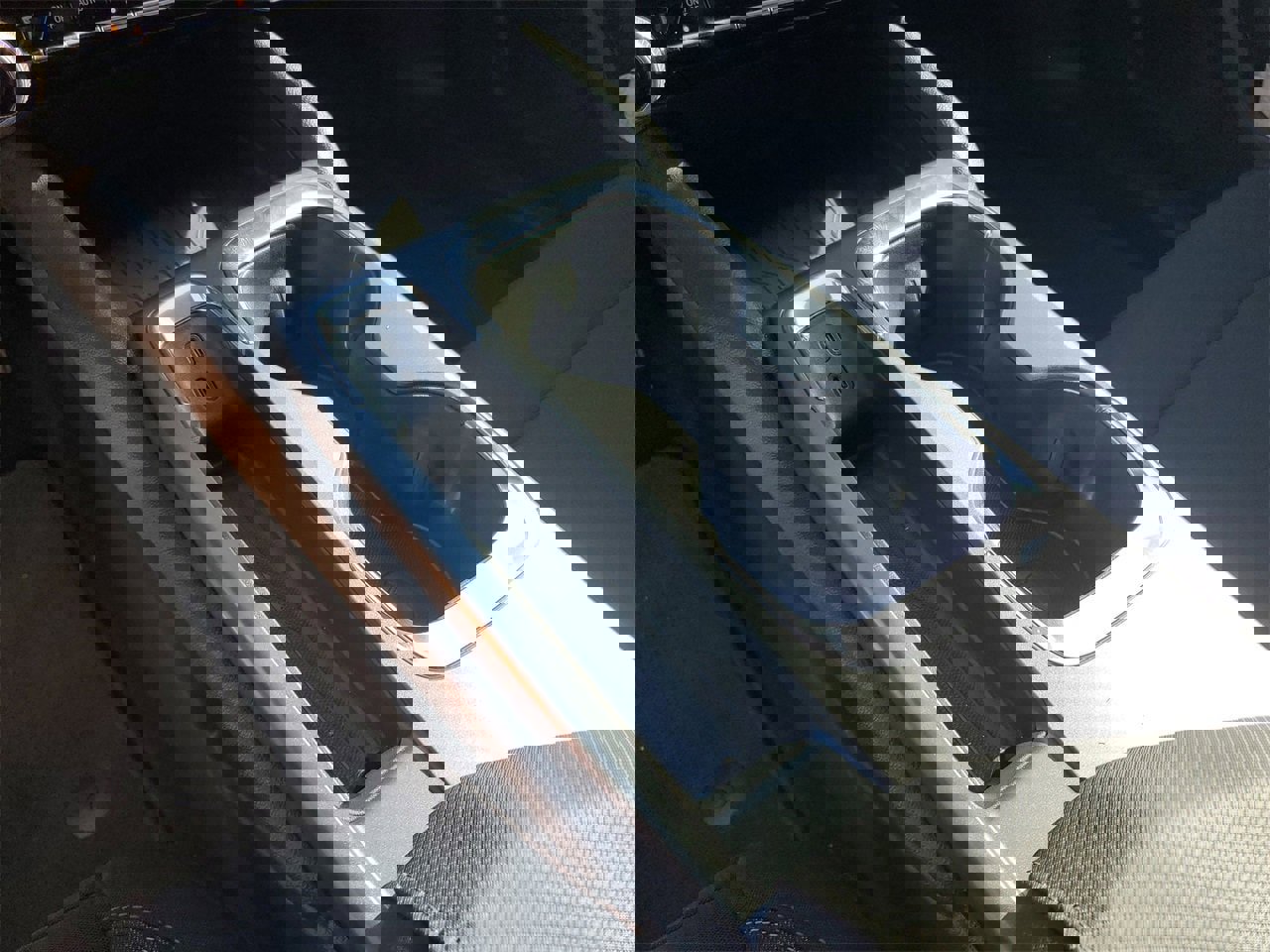 New 2026 Chevrolet Equinox EV LT image 24