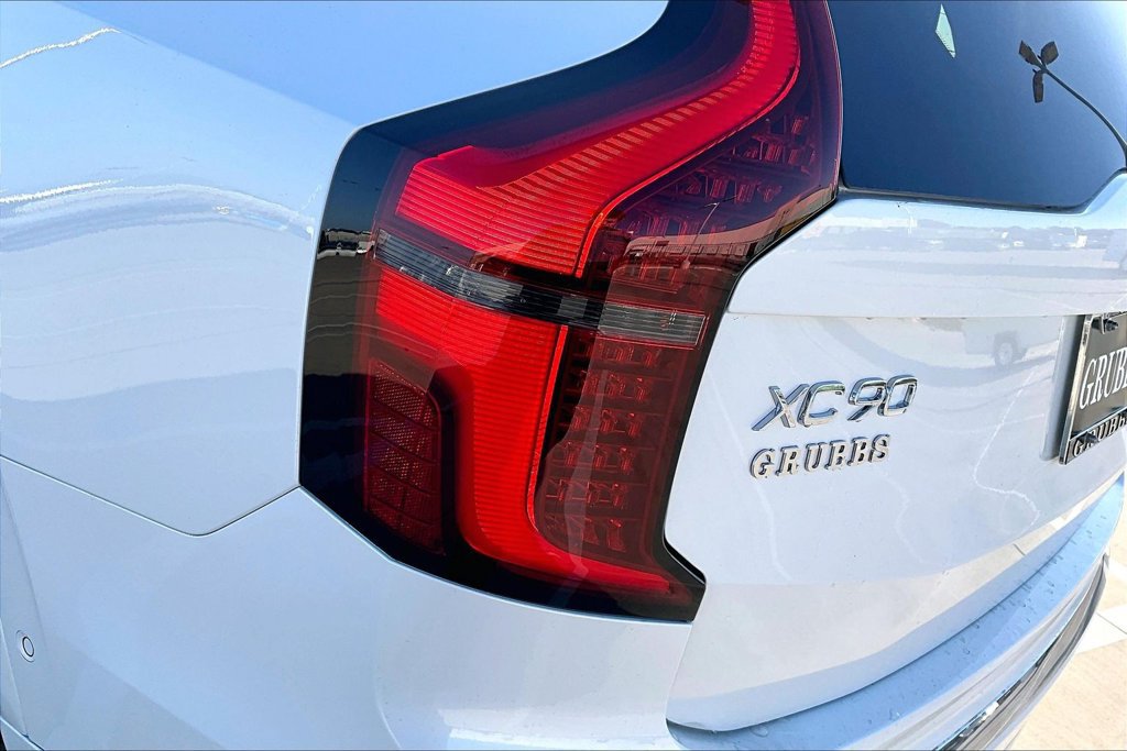 New 2026 Volvo XC90 B6 Ultra w/ Protection Package AWD/4WD image 37