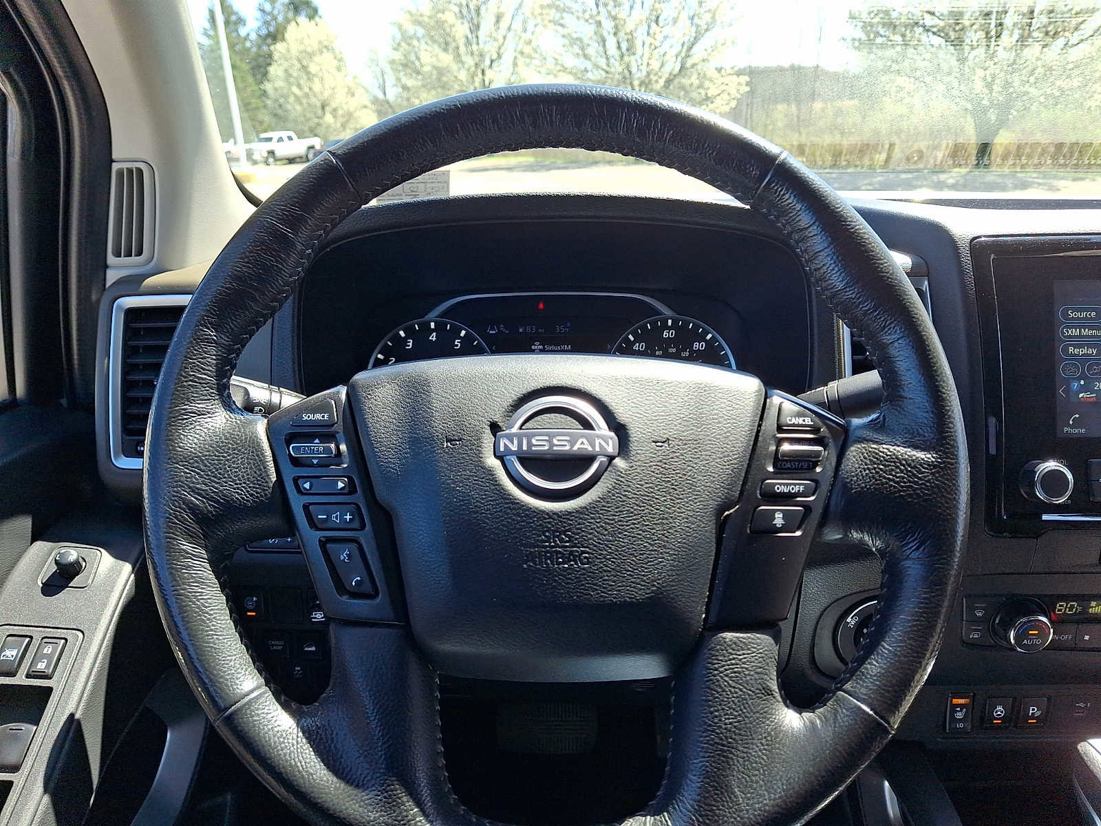 Used 2022 Nissan Frontier SV image 19