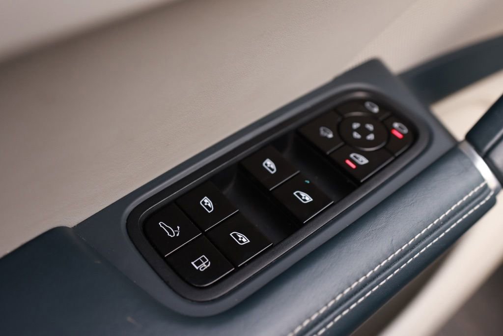 Used 2021 Porsche Cayenne E-Hybrid AWD/4WD image 41