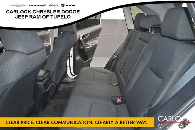 Used 2021 Toyota RAV4 LE AWD/4WD image 26
