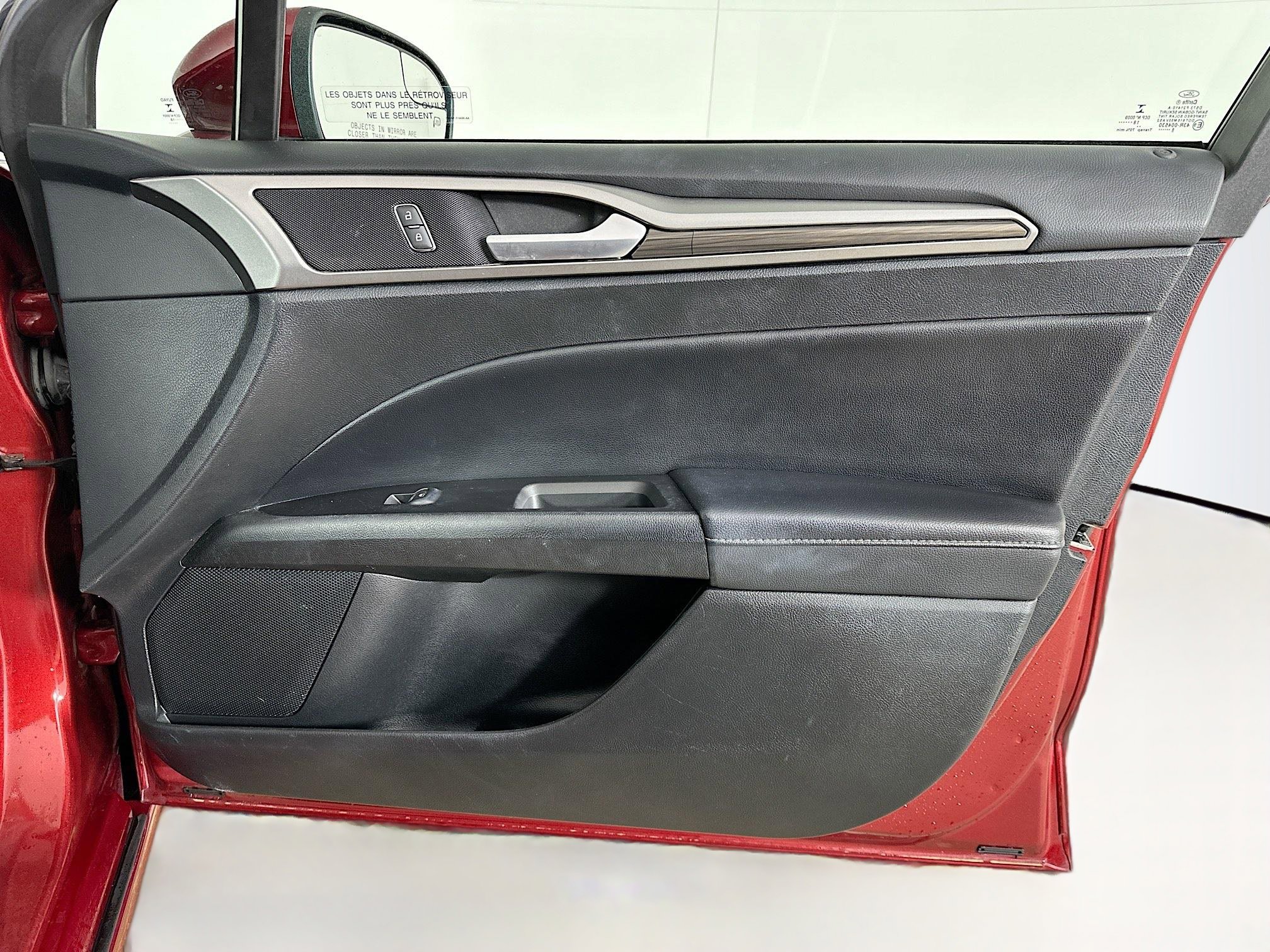 Used 2018 Ford Fusion Energi SE image 31