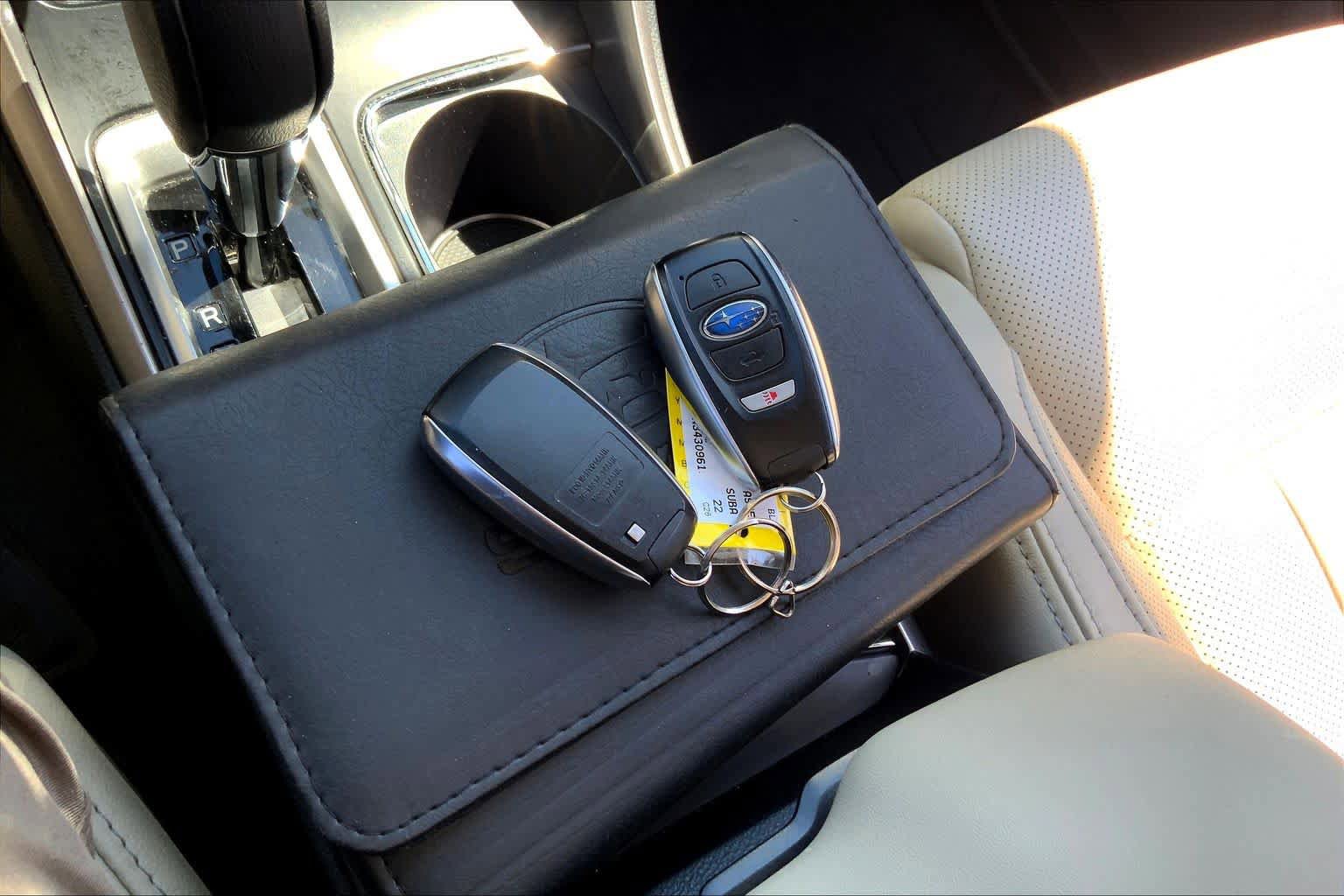 Used 2022 Subaru Ascent Limited image 14