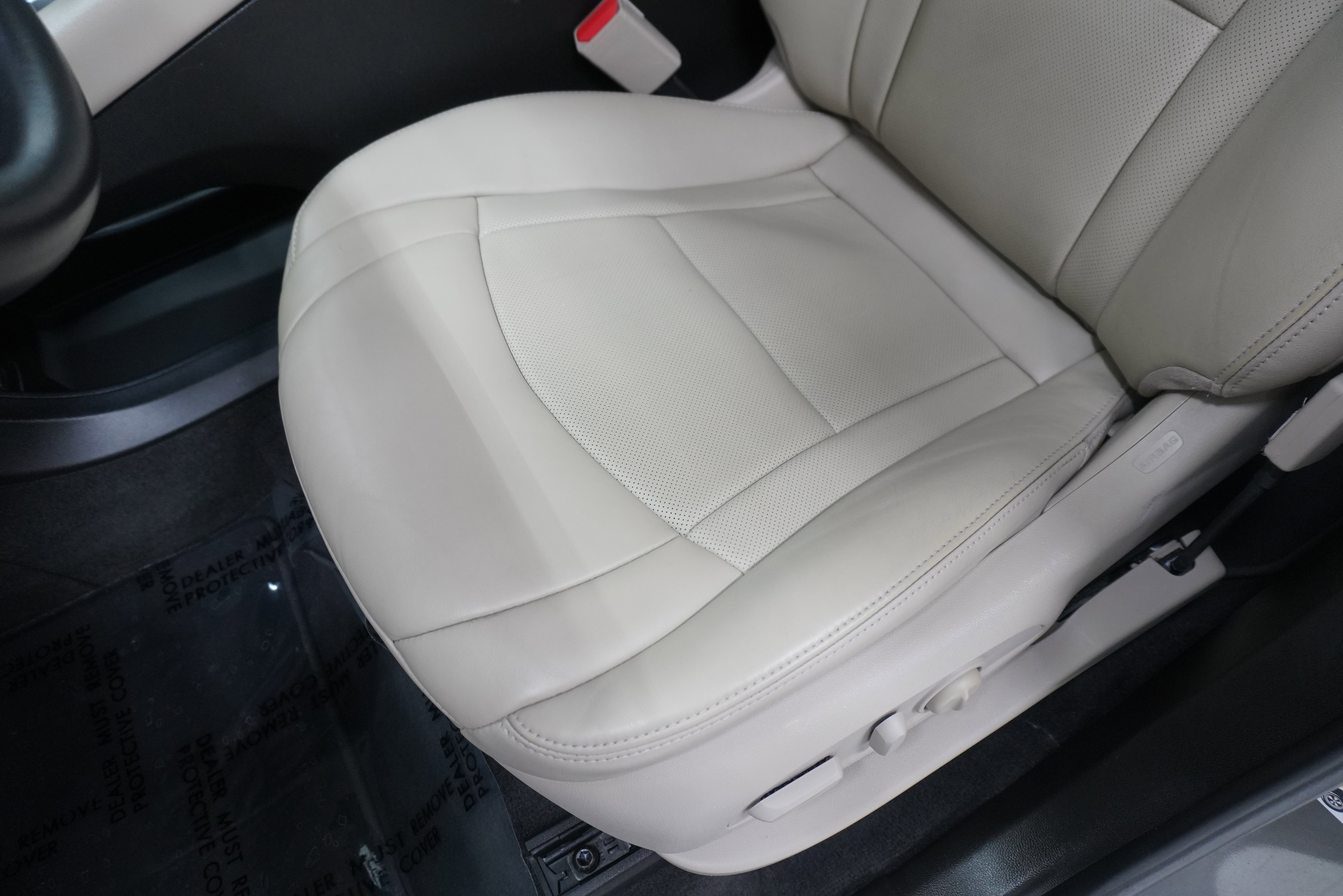 Used 2019 Buick Enclave Essence FWD image 12