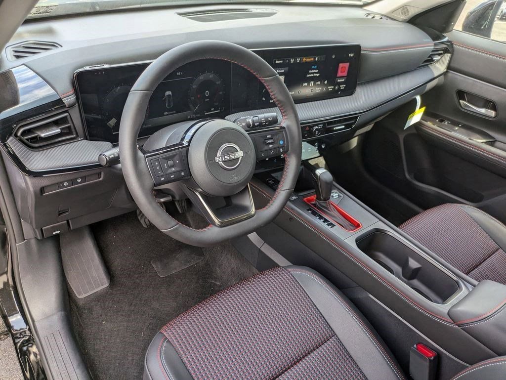 New 2025 Nissan Kicks SR w/ SR Premium Package AWD/4WD image 27