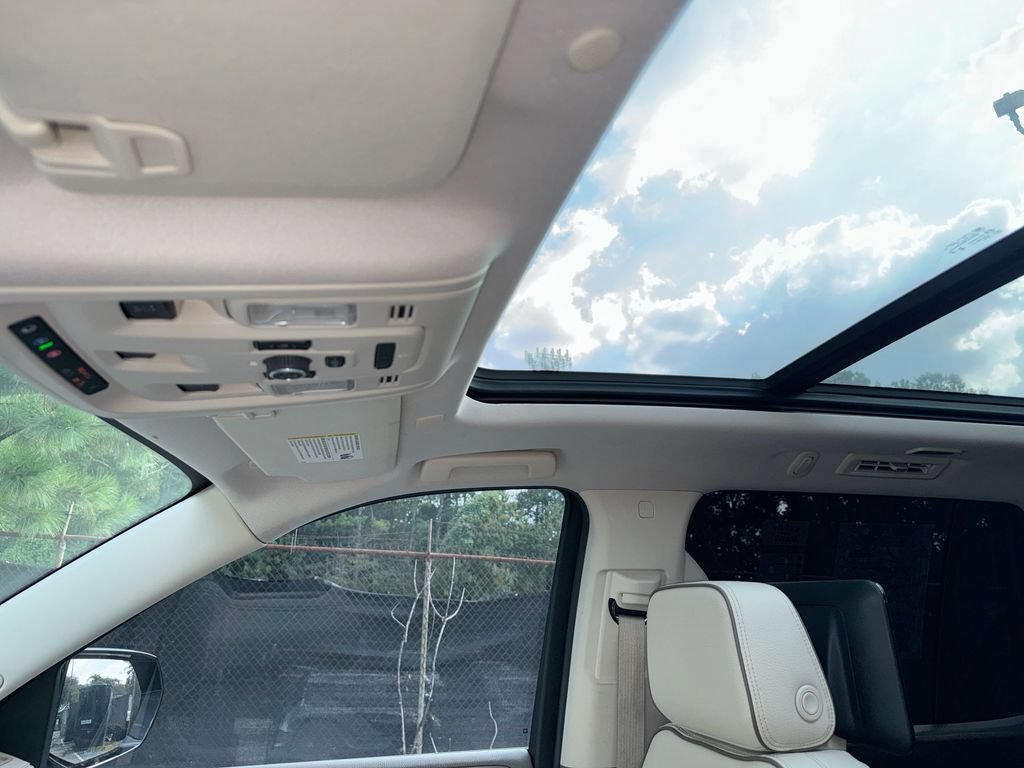 Used 2023 GMC Yukon Denali RWD image 20