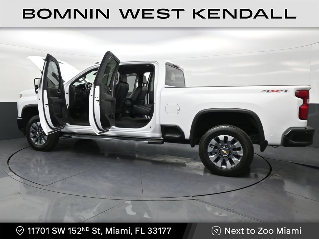 Used 2023 Chevrolet Silverado 2500 Custom w/ Custom Value Package image 32