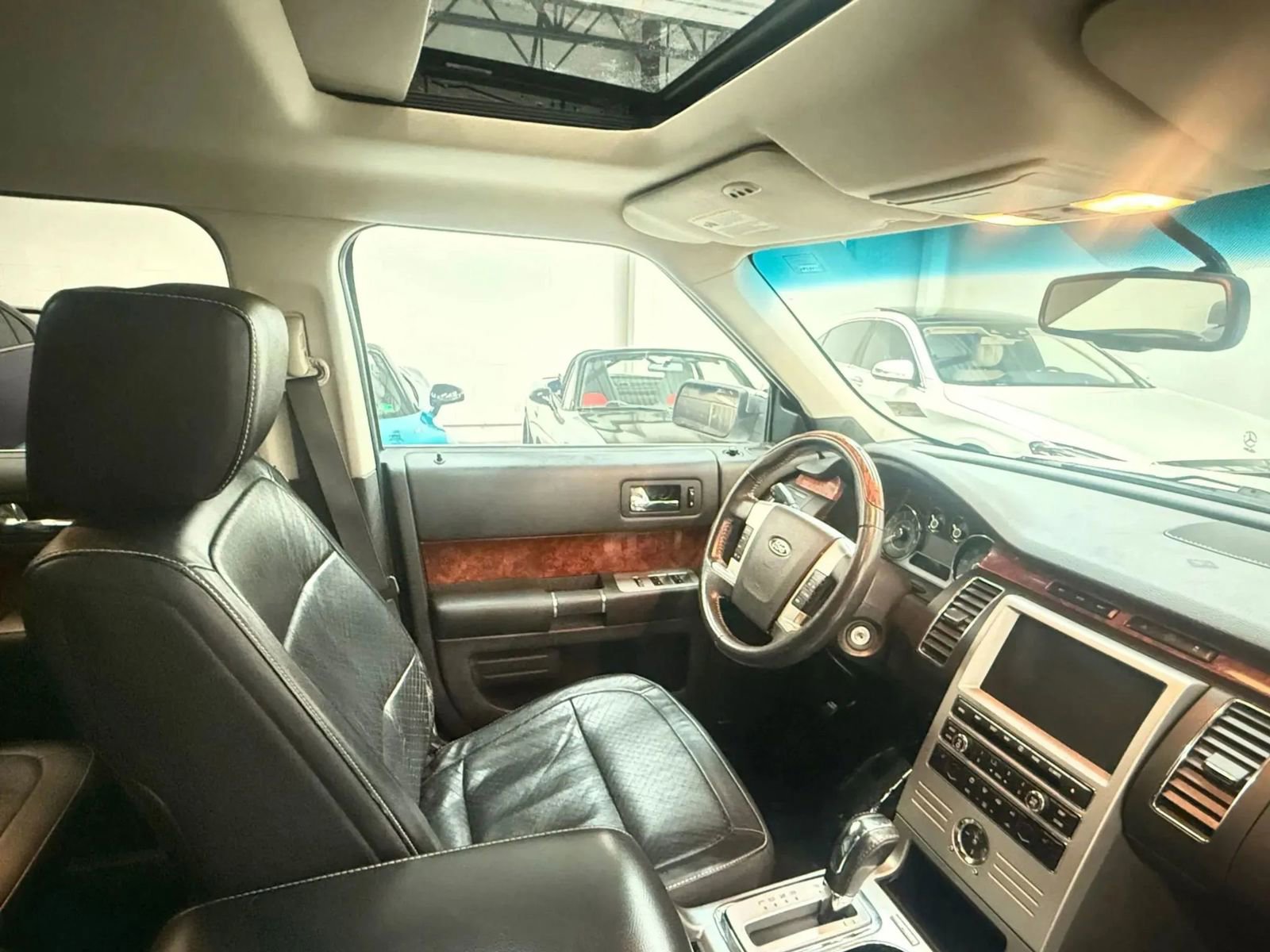 Used 2009 Ford Flex Limited image 25