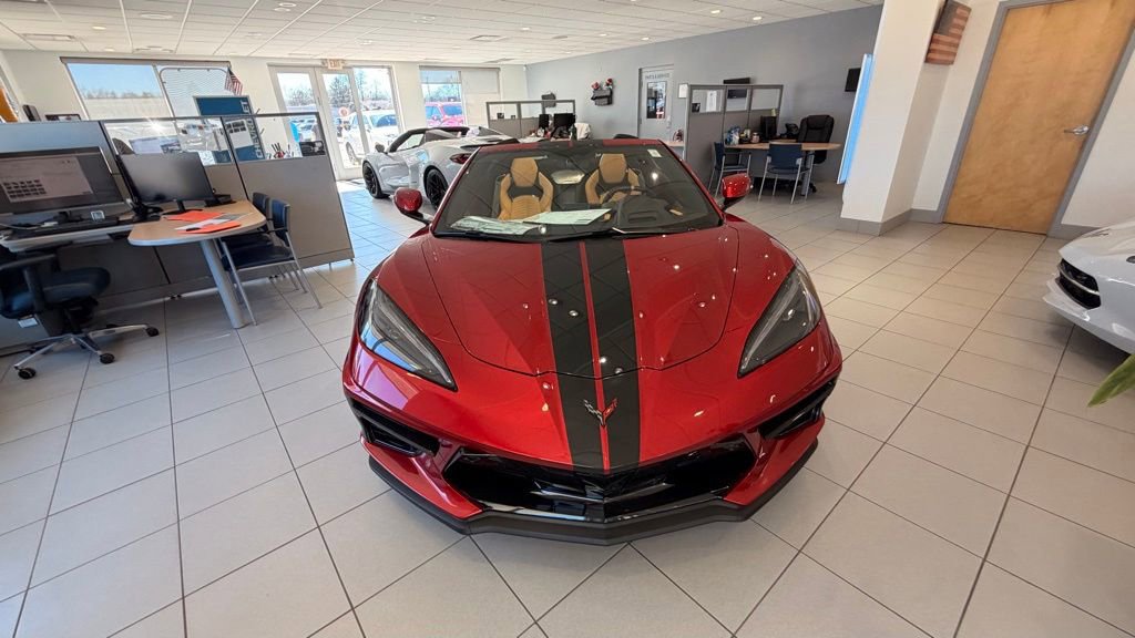 Used 2021 Chevrolet Corvette Stingray Premium Conv w/ Z51 Performance Package image 3