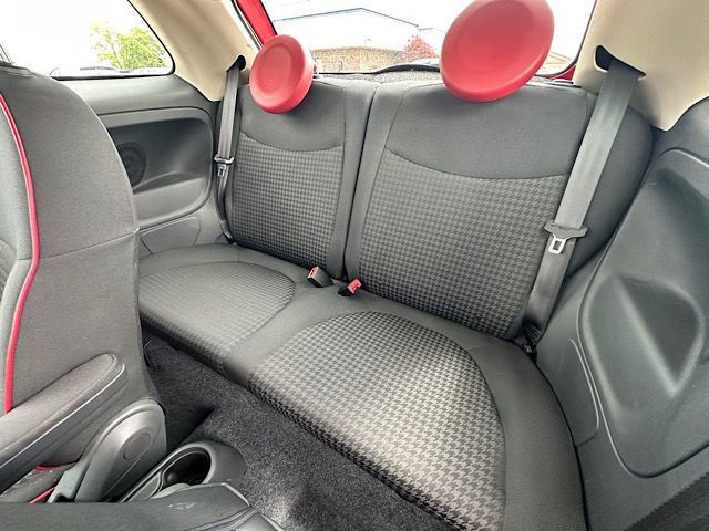 Used 2017 FIAT 500 Pop w/ Sport Appearance Package FWD image 14