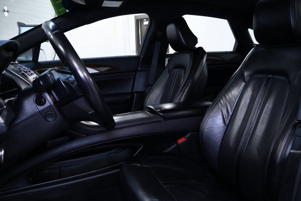 Used 2020 Lincoln MKZ Reserve w/ Elements Package image 17