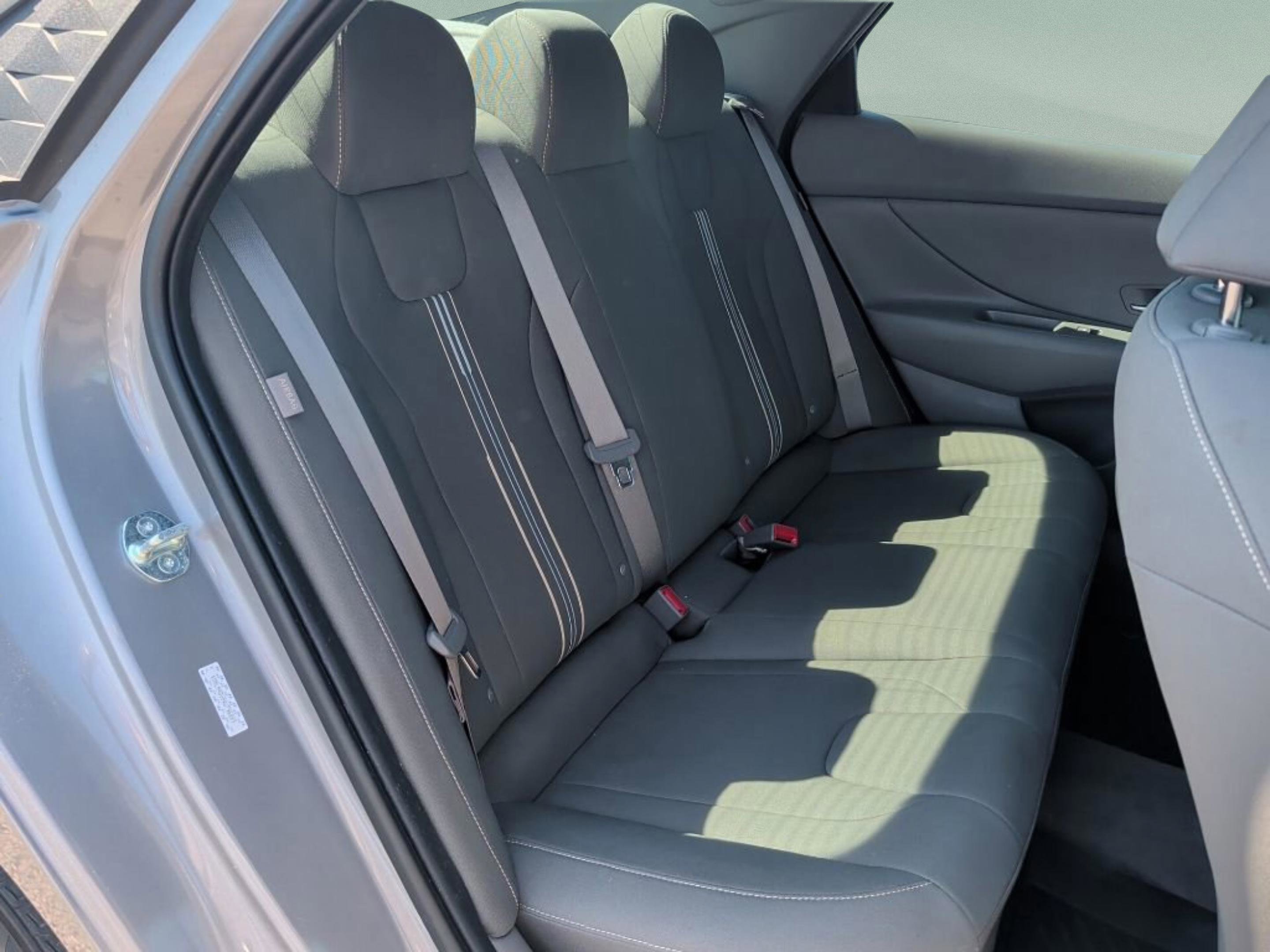 Used 2024 Hyundai Elantra SEL FWD image 34