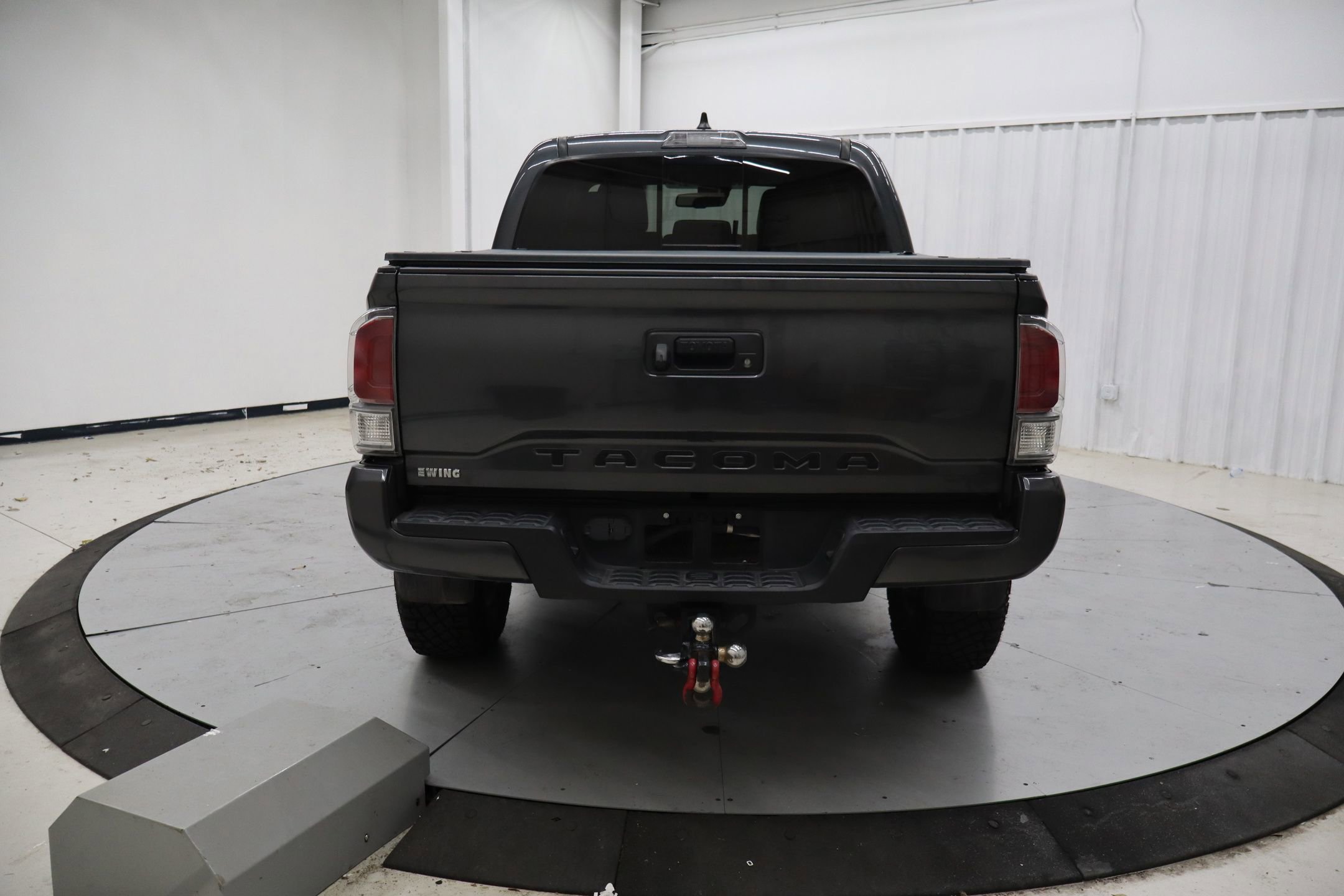 Used 2021 Toyota Tacoma TRD Sport image 6