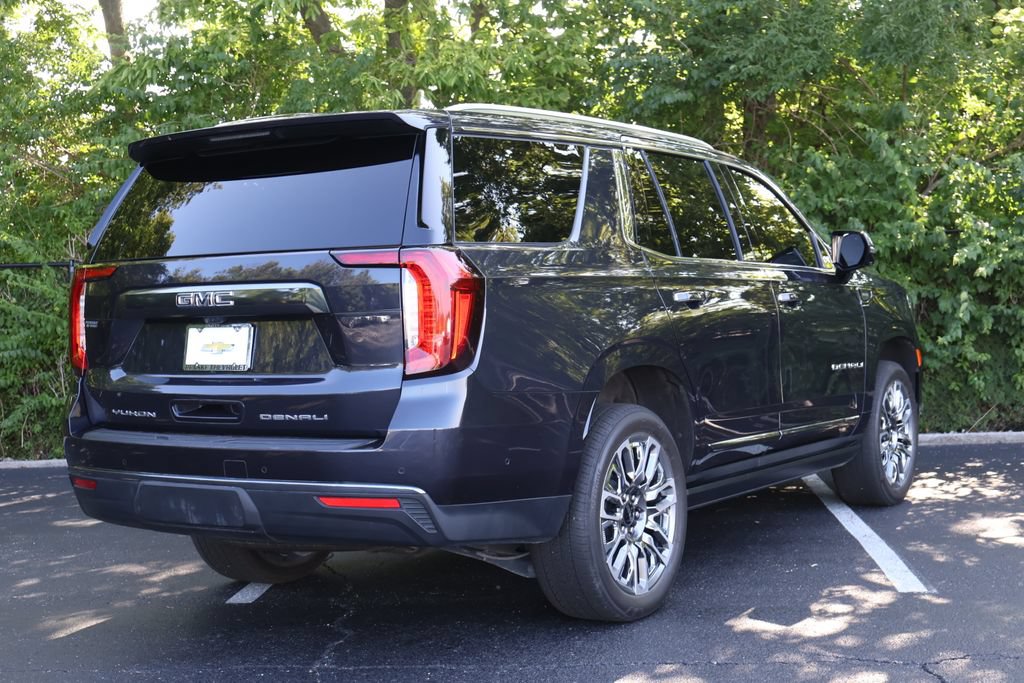 Certified 2024 GMC Yukon Denali Ultimate w/ LPO, Floor Liner Package AWD/4WD image 11