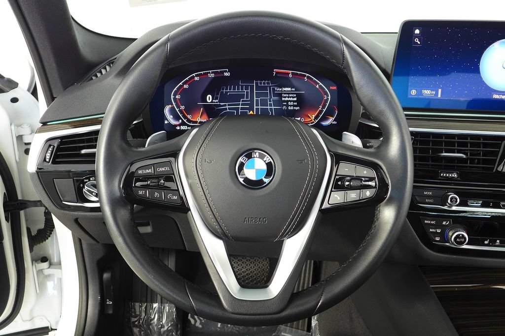 Used 2023 BMW 530i w/ Convenience Package RWD image 27