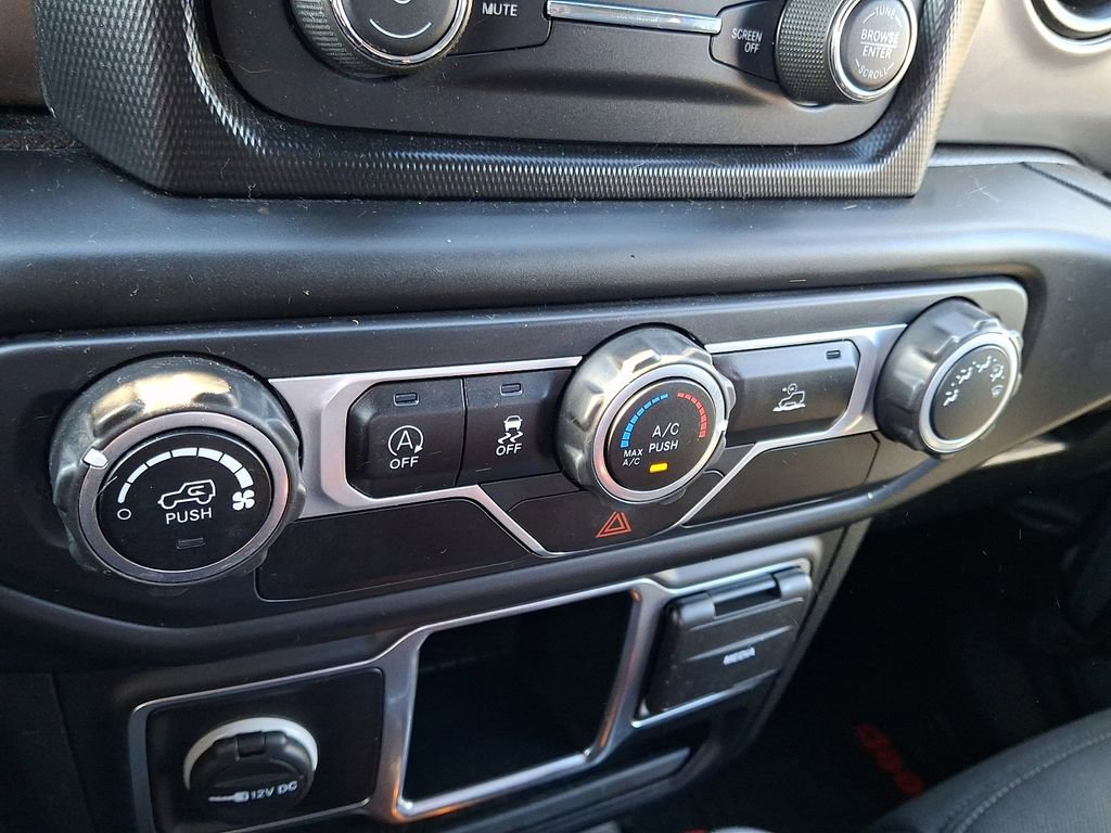 Used 2021 Jeep Wrangler Sport image 15