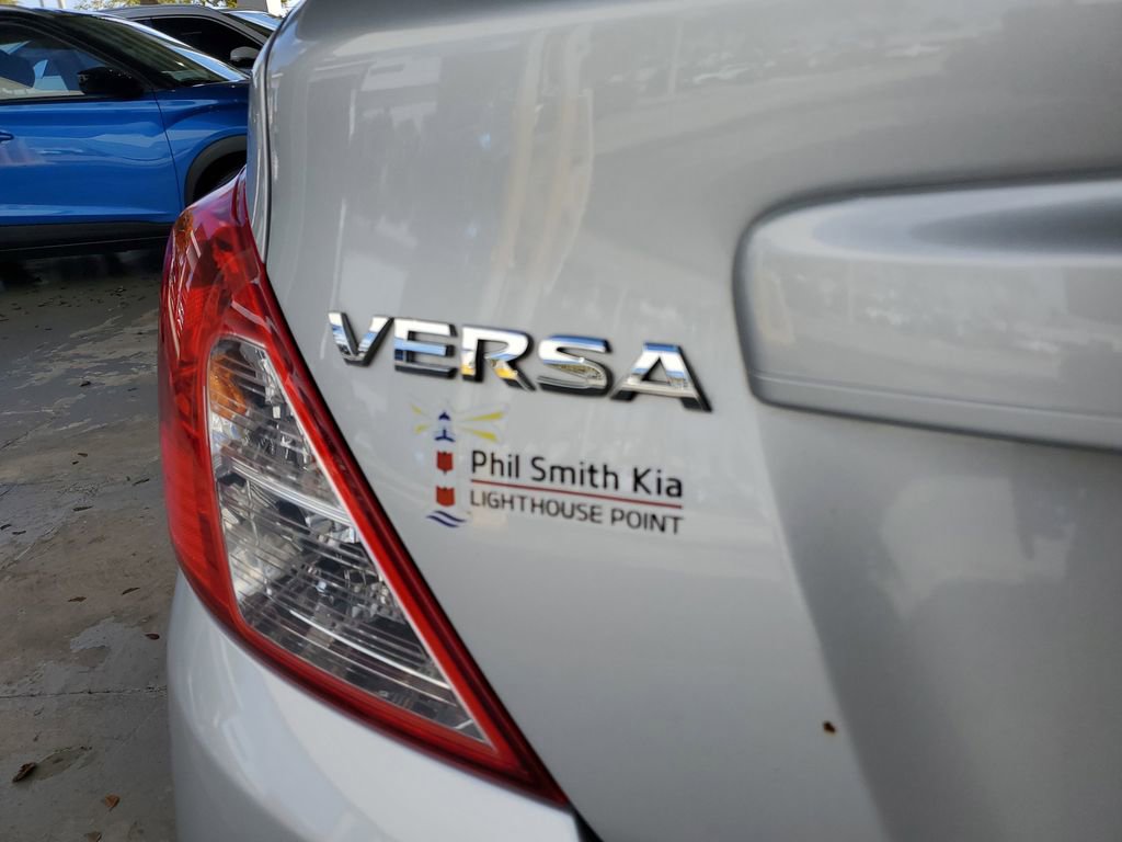 Used 2015 Nissan Versa S image 7