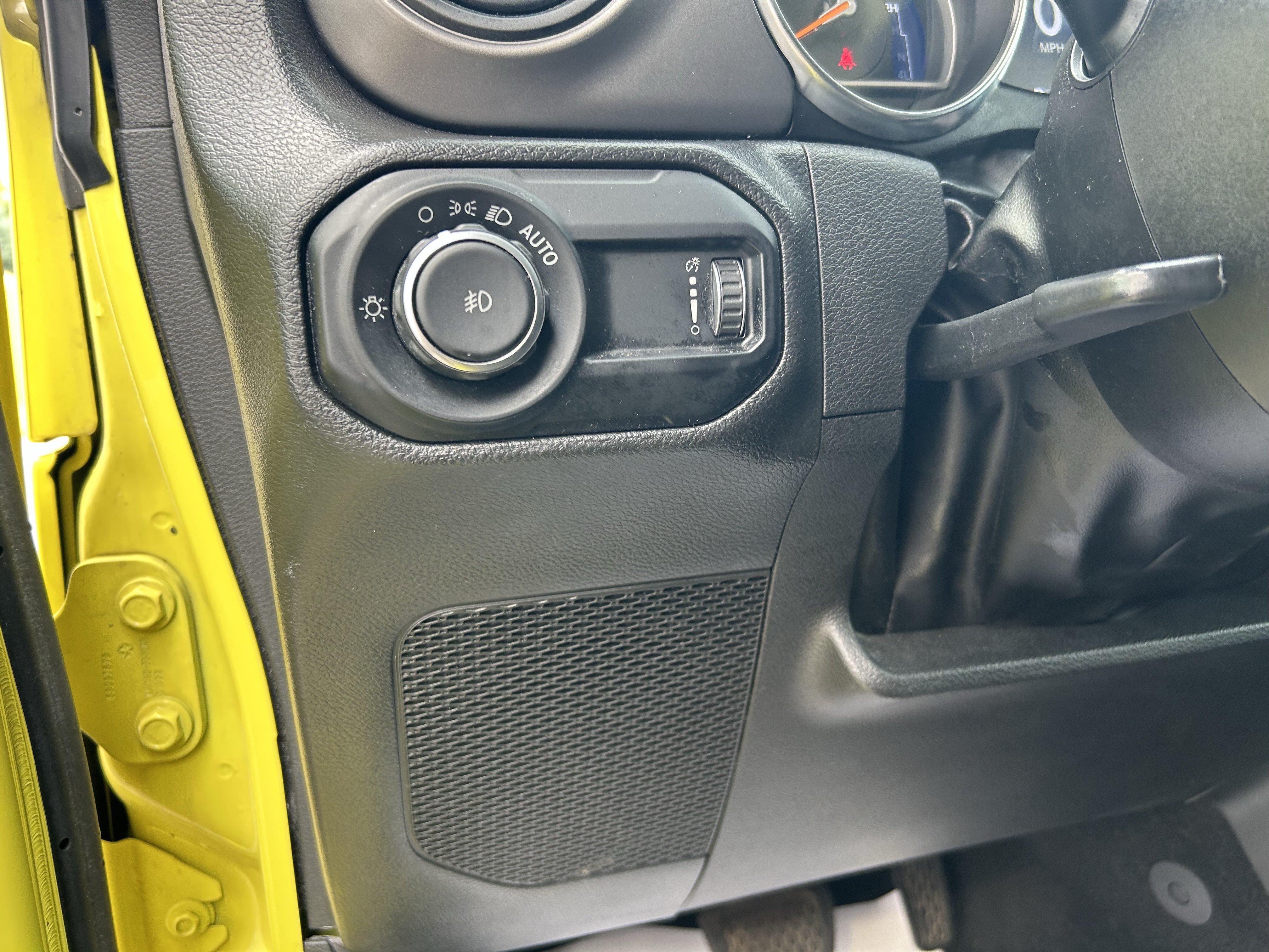 Used 2023 Jeep Wrangler Sport AWD/4WD image 16