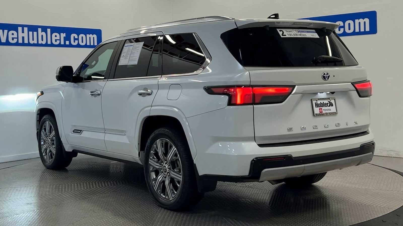 Used 2023 Toyota Sequoia Capstone AWD/4WD image 6