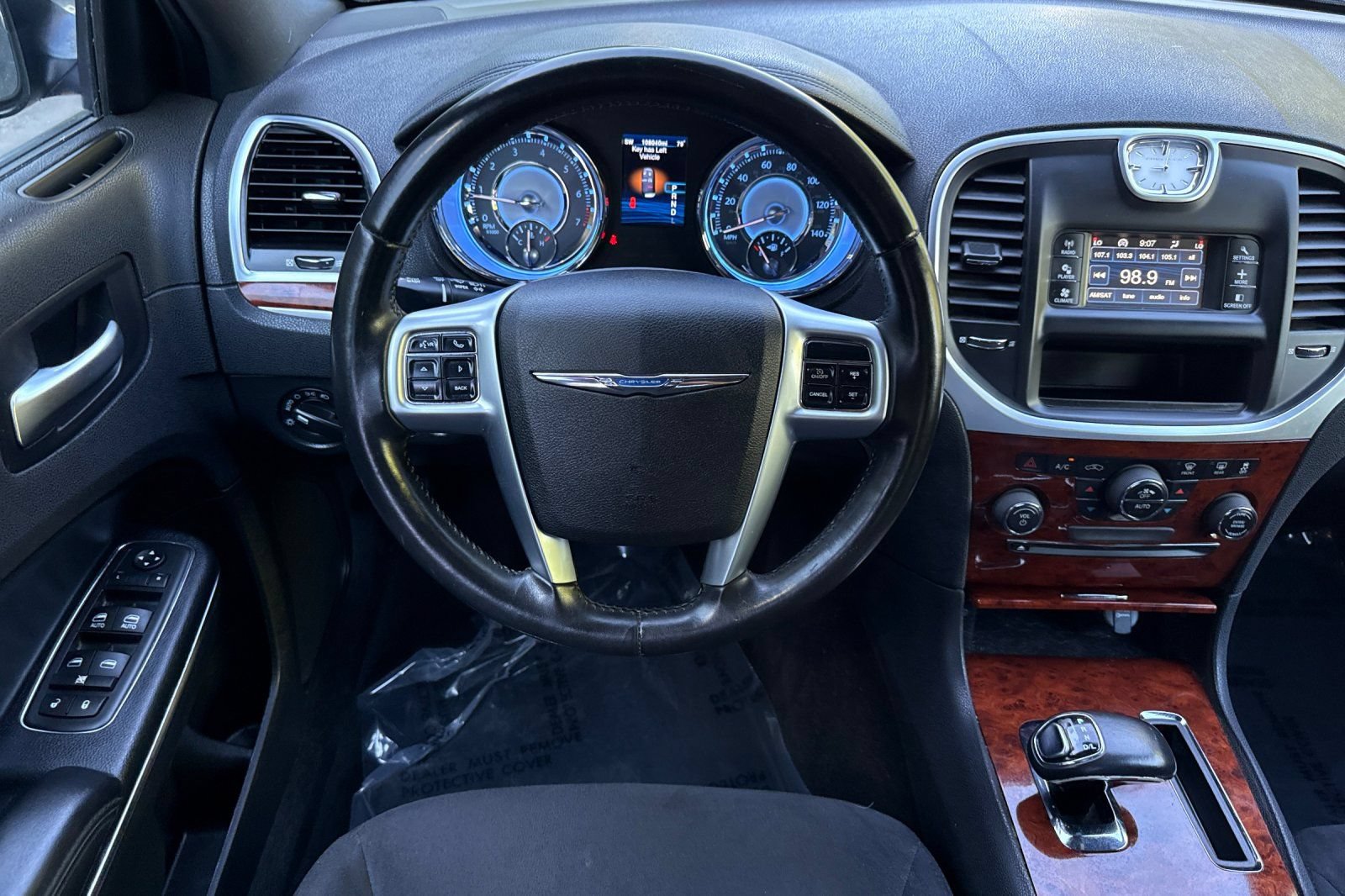 Used 2012 Chrysler 300 RWD image 15