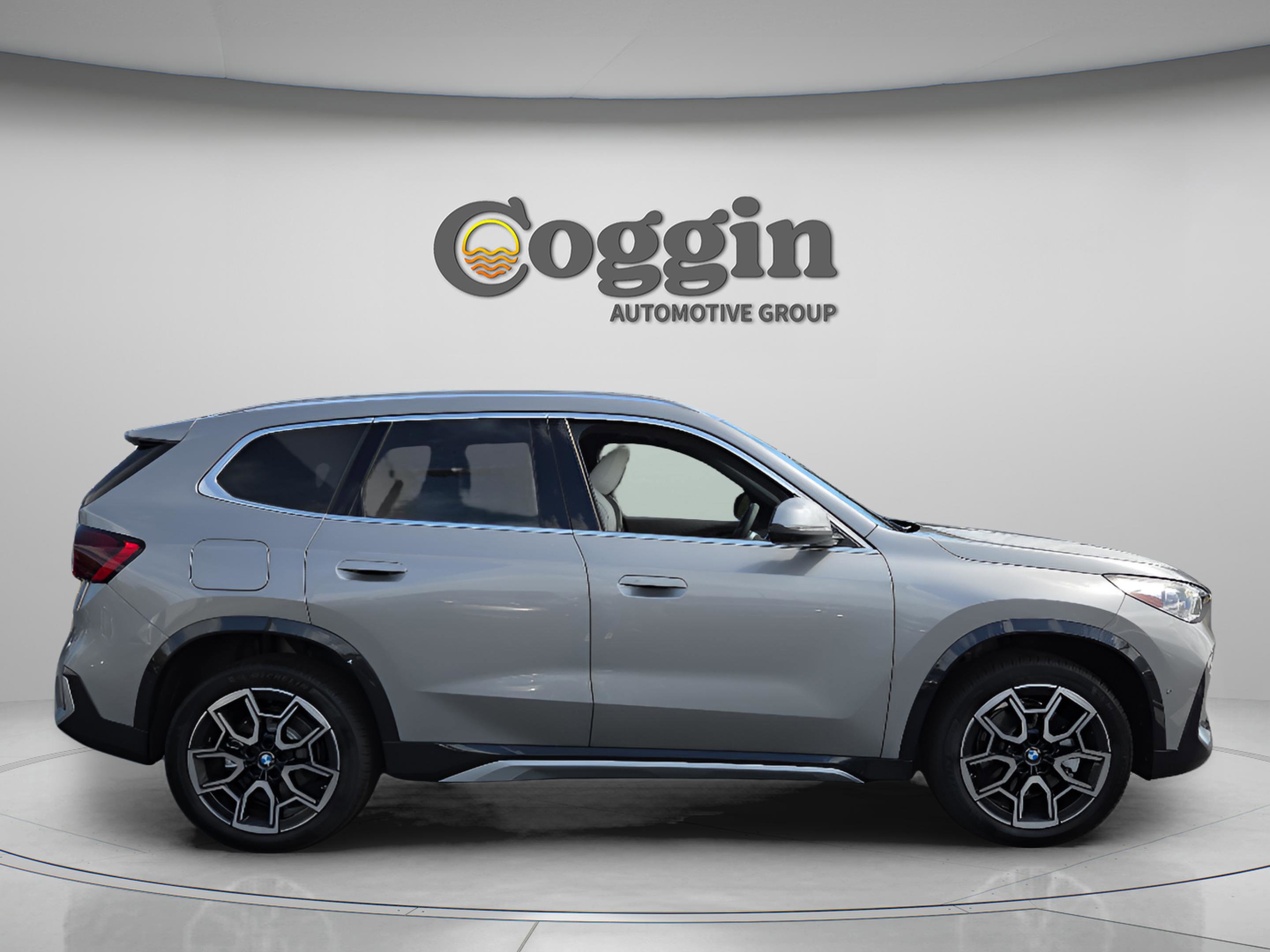 New 2026 BMW X1 xDrive28i w/ Technology Package AWD/4WD image 7