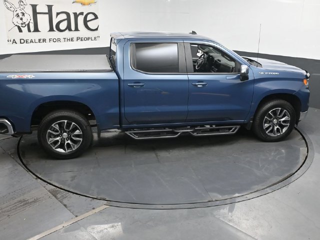Used 2024 Chevrolet Silverado 1500 LT AWD/4WD image 43