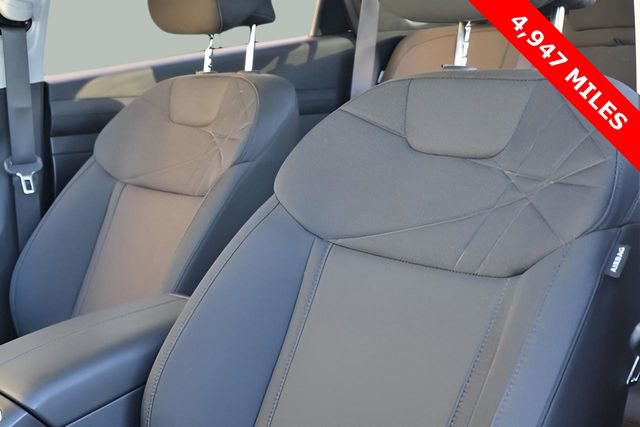 Used 2025 Hyundai Tucson SE image 13