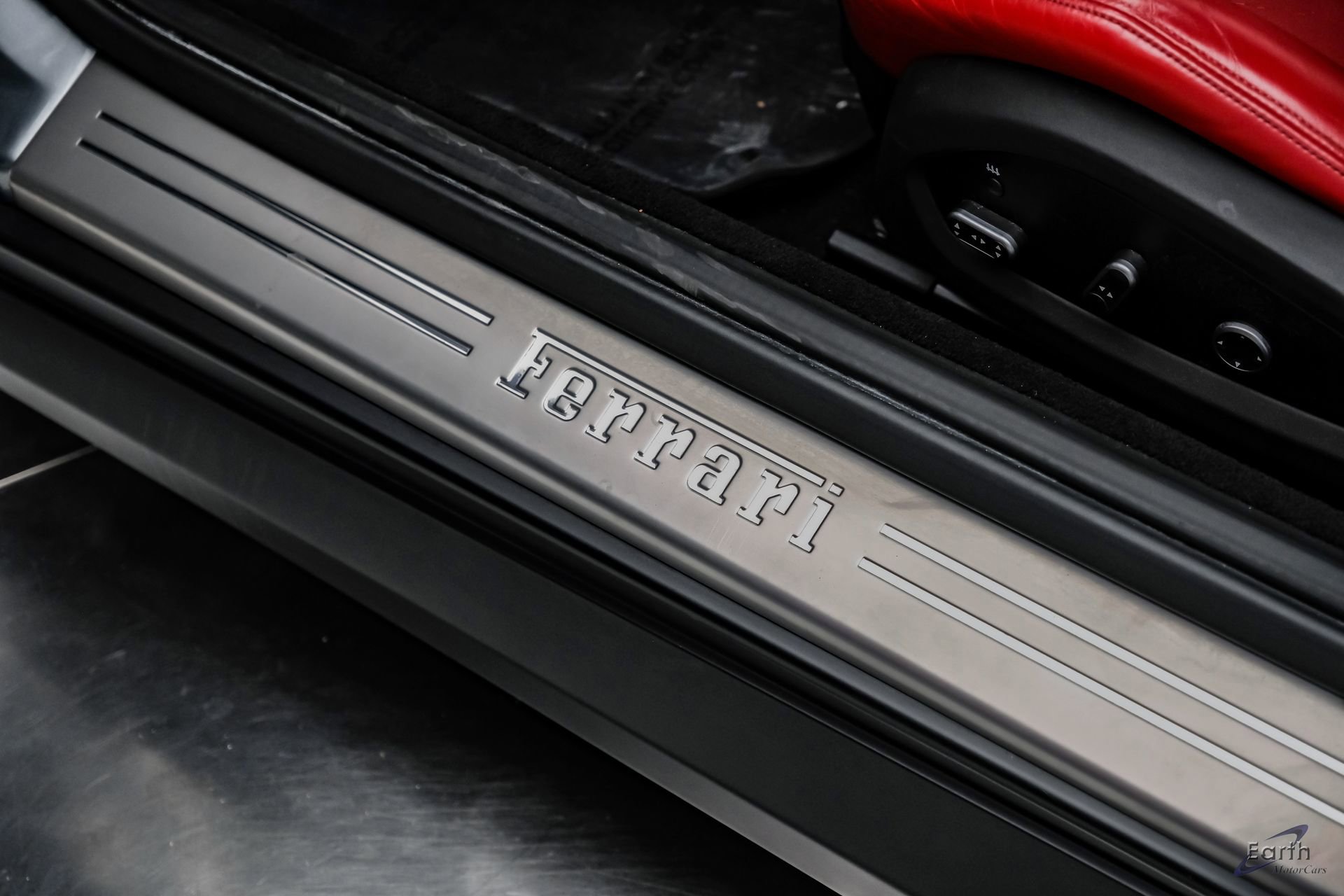 Used 2018 Ferrari GTC4Lusso AWD/4WD image 47