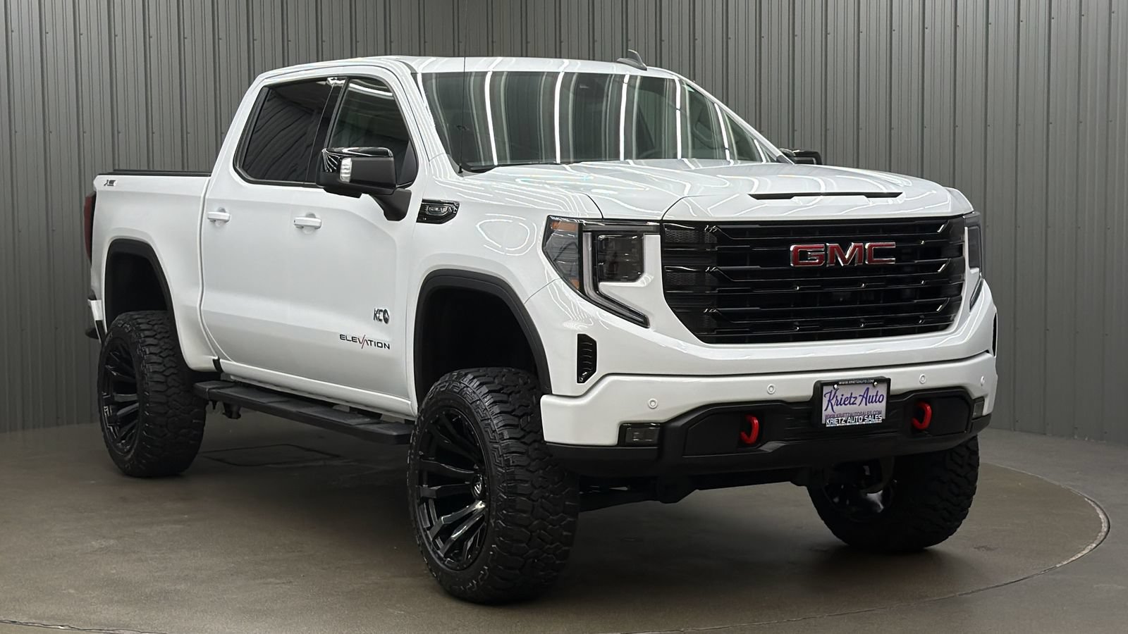 Used 2025 GMC Sierra 1500 Elevation w/ Elevation Premium Package AWD/4WD image 7
