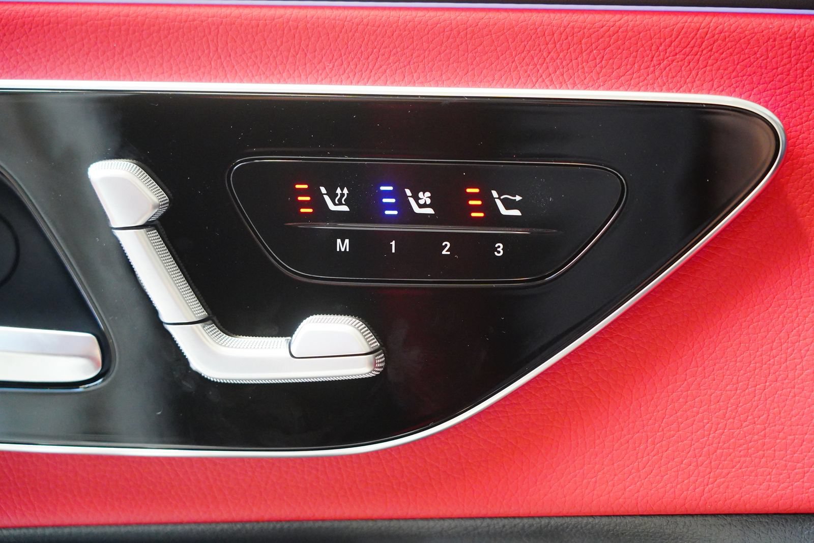 New 2027 Mercedes-Benz CLE 450 4MATIC Cabriolet image 33