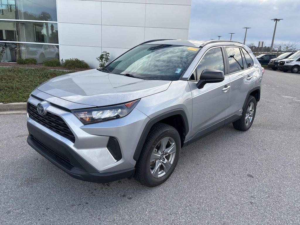 Used 2022 Toyota RAV4 LE image 1