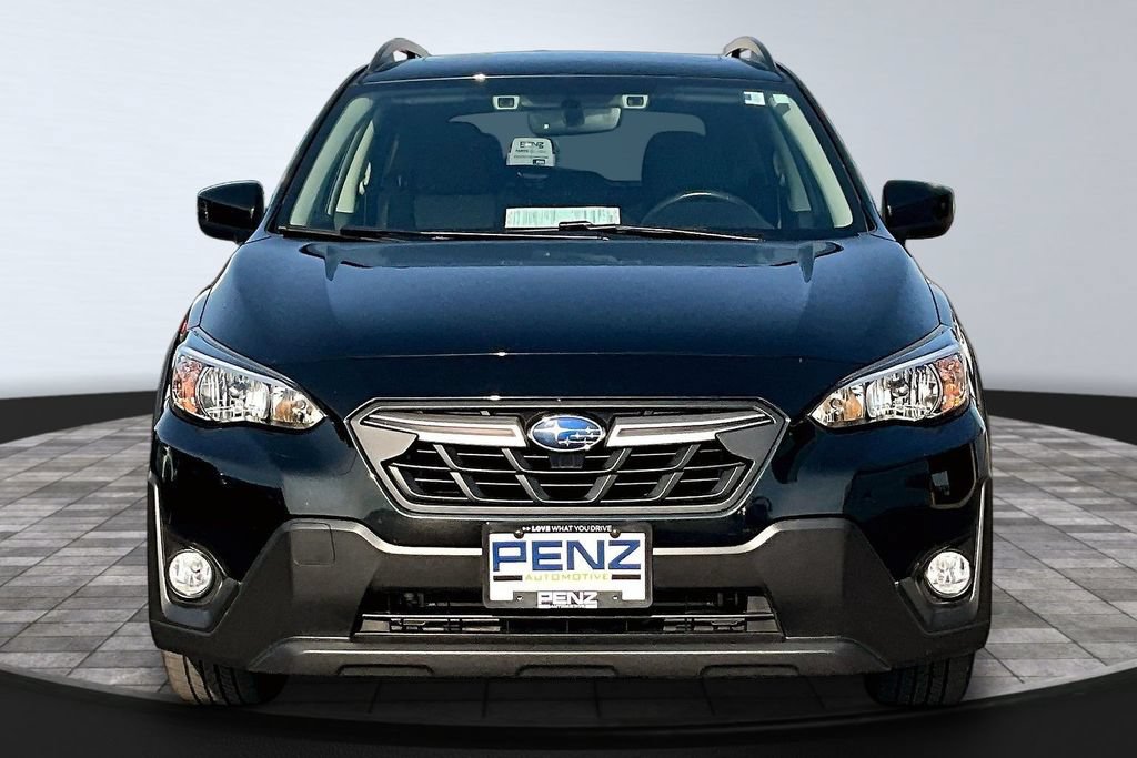Used 2021 Subaru Crosstrek 2.0i Premium w/ Moonroof Package AWD/4WD image 2