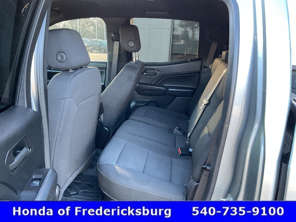 Used 2024 Chevrolet Colorado Trail Boss AWD/4WD image 21