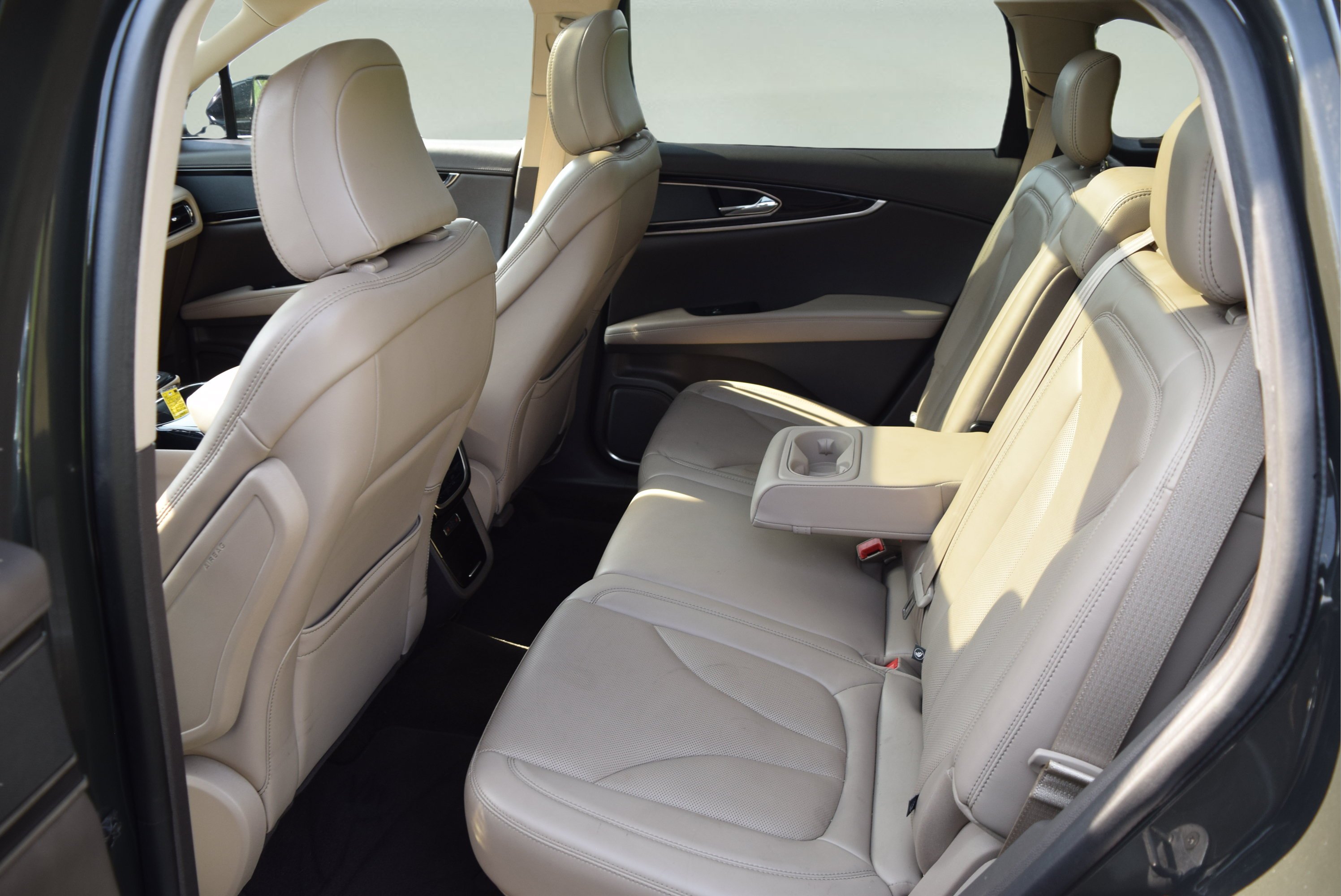 Used 2022 Lincoln Nautilus Reserve AWD/4WD image 7
