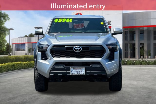 Used 2024 Toyota Tacoma TRD Off-Road w/ TRD Off Road Premium Package AWD/4WD image 11